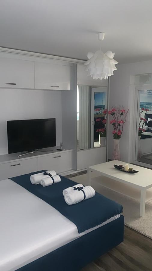 MariSole Apartment Constanta Bagian luar foto