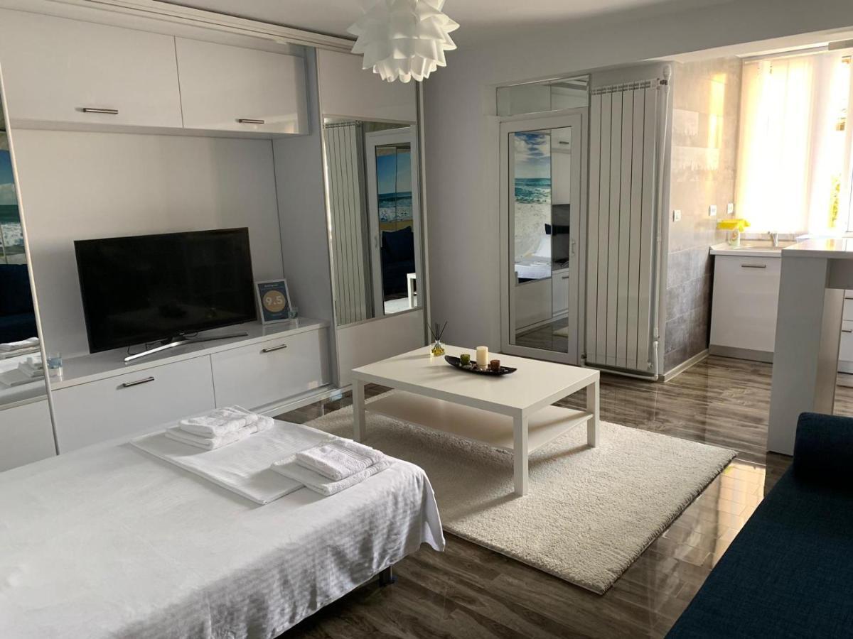 MariSole Apartment Constanta Bagian luar foto