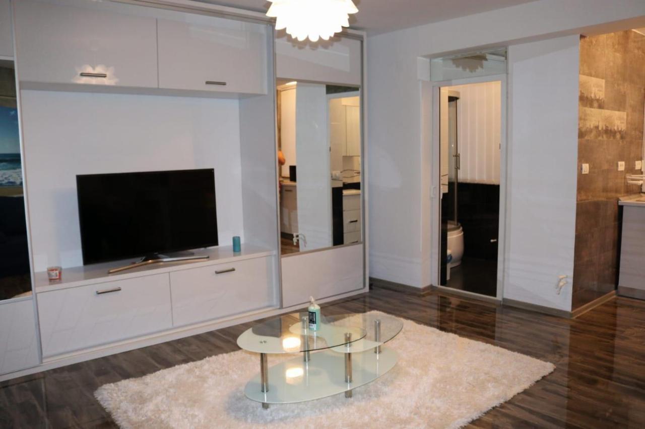 MariSole Apartment Constanta Bagian luar foto