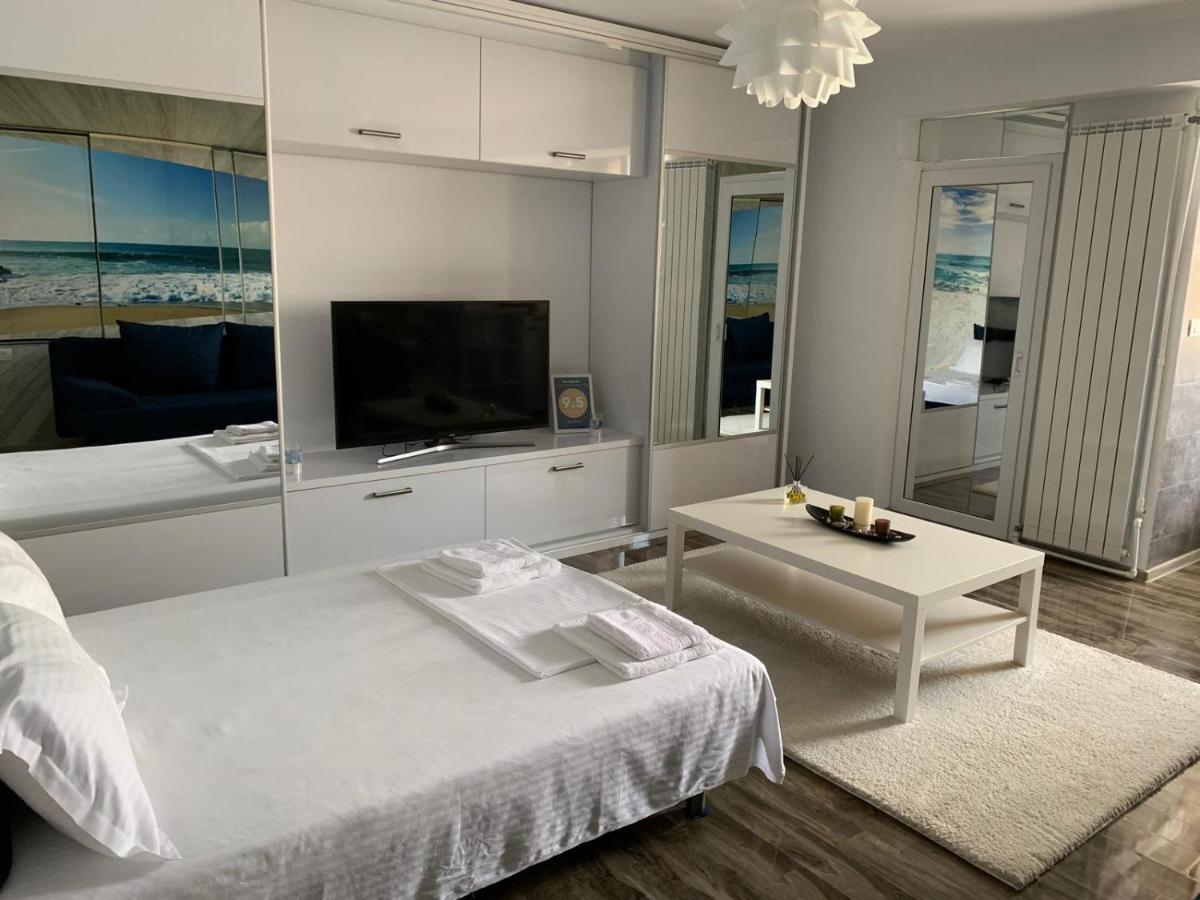 MariSole Apartment Constanta Bagian luar foto